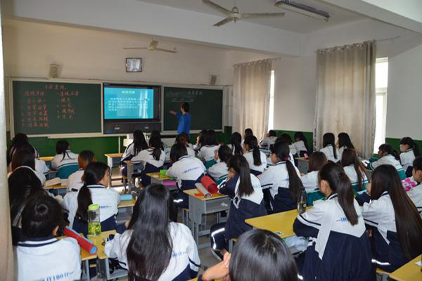 成都職業(yè)學(xué)校