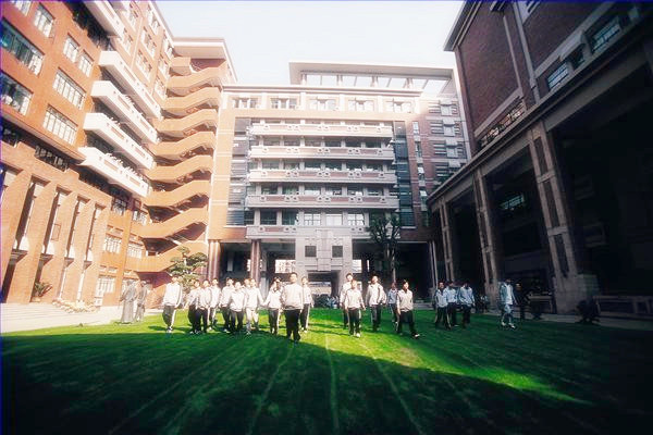 讀職業(yè)學(xué)校學(xué)費(fèi)貴嗎