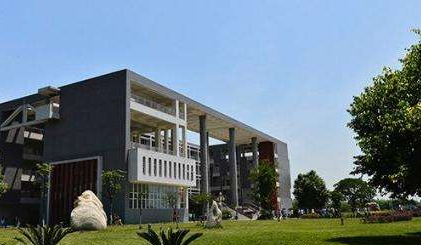 四川城市技師學(xué)院環(huán)境