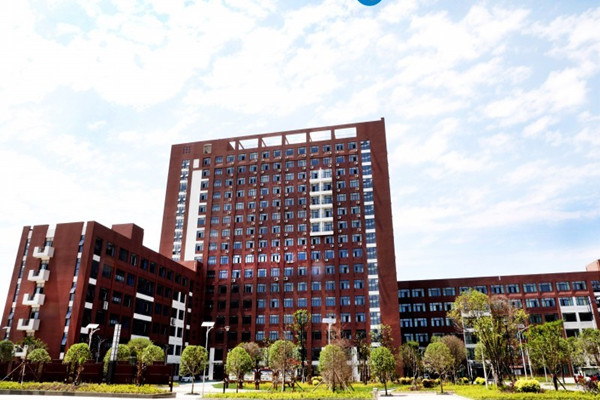 貴州航空工業(yè)技師學(xué)院汽車(chē)工程系