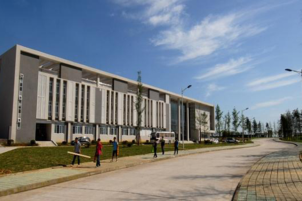 職業(yè)學(xué)校