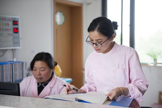 安順職業(yè)技術(shù)學(xué)院助產(chǎn)專業(yè)招生簡(jiǎn)章