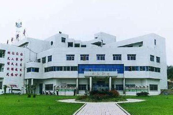 綿陽職業(yè)學校 綿陽職業(yè)學校