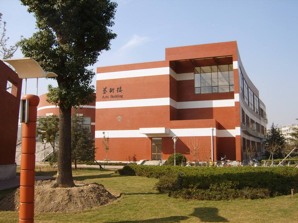 貴州省神農(nóng)中醫(yī)藥職業(yè)學(xué)校 貴州省神農(nóng)中醫(yī)藥職業(yè)學(xué)校