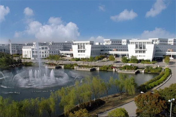 讀職校好還是中職好