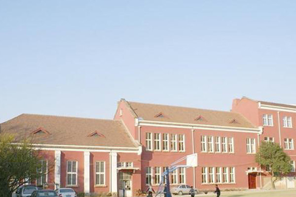 廣安職高學(xué)校