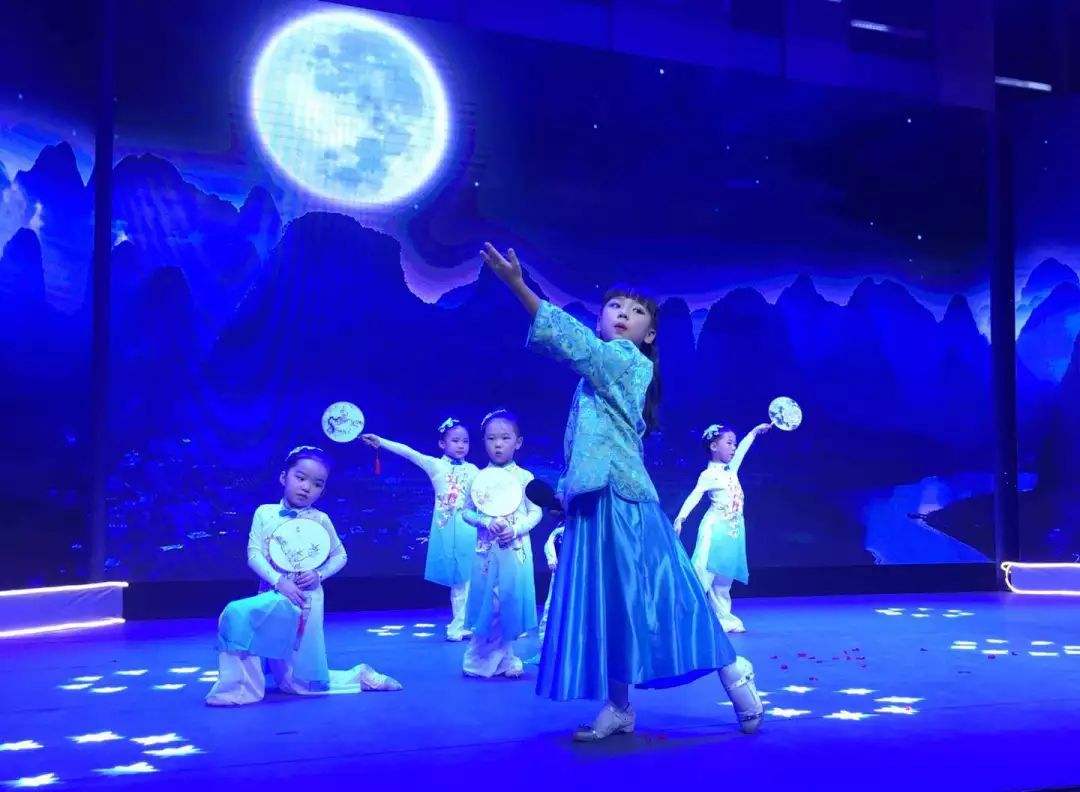 成都幼兒師范專(zhuān)科學(xué)校