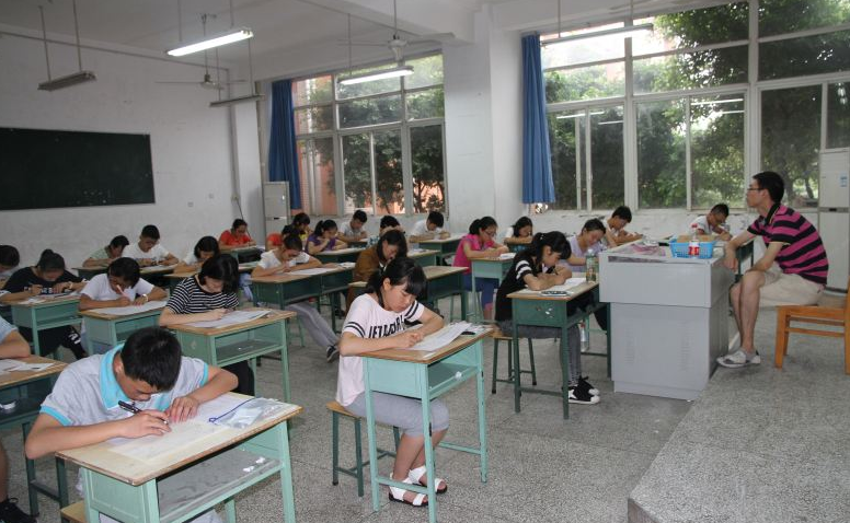 仁壽華達學校到底是職中還是高中